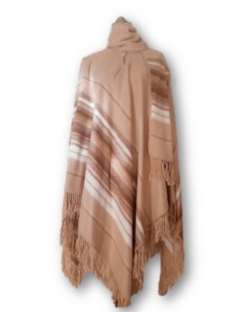 poncho peru