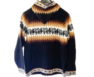 Black alpaca sweater hooded