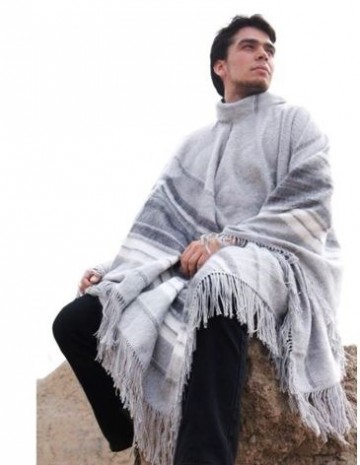 Men alpaca poncho
