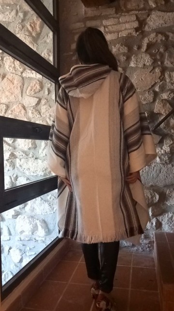 Poncho  19