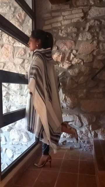 Poncho  23