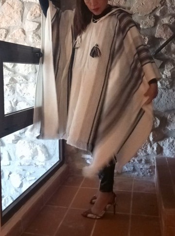 Poncho  28