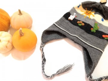 Strickmütze mit ohrenklappen grau